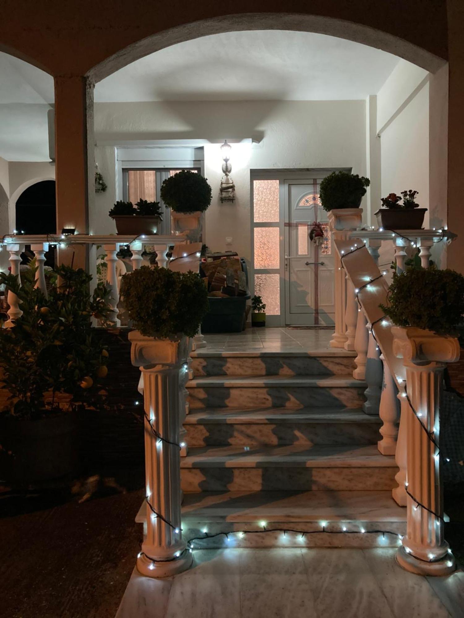 Suzie's House - Road To Loutra Pozar Tatil Evi Polikarpi
