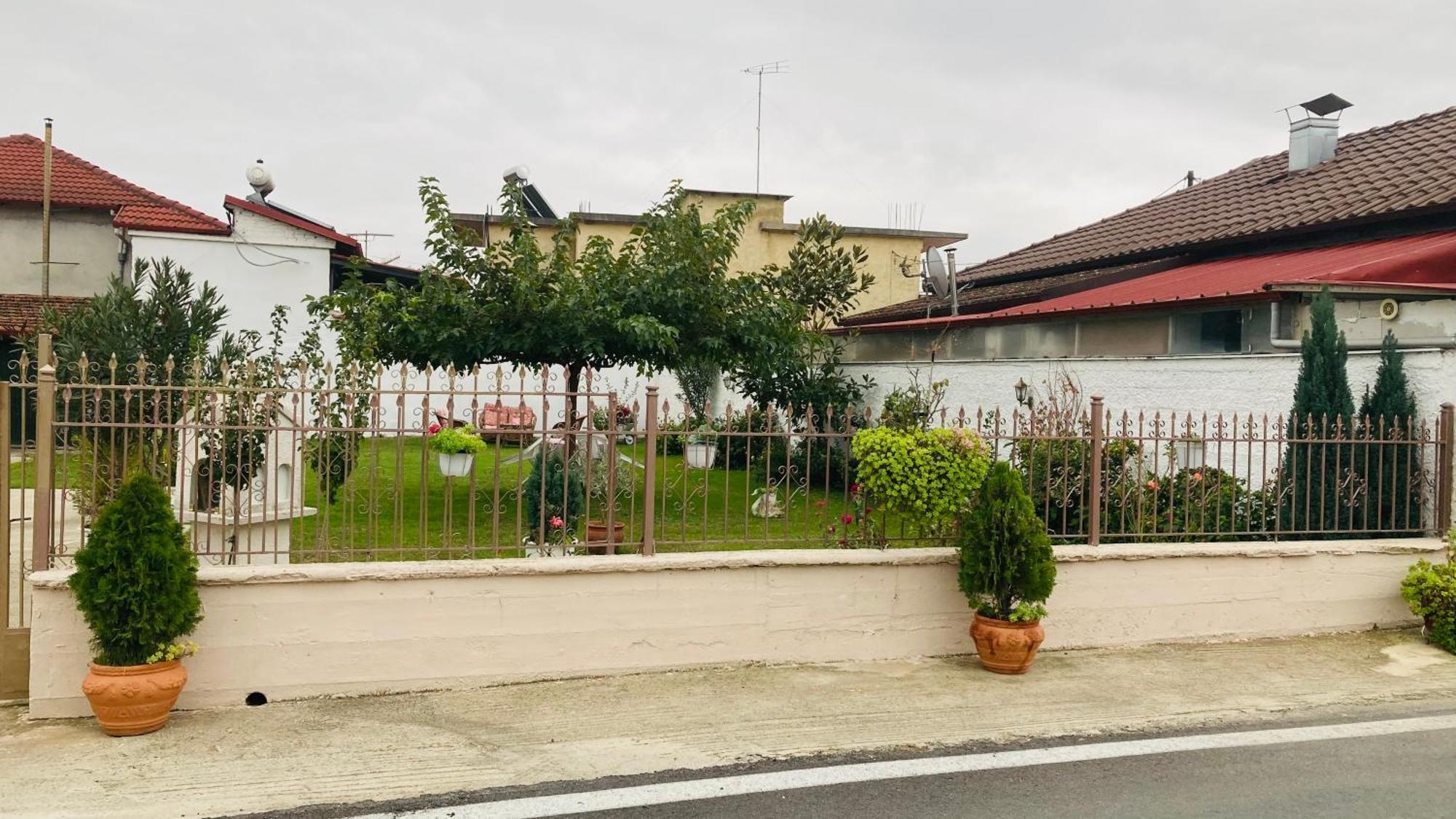 Suzie's House - Road To Loutra Pozar